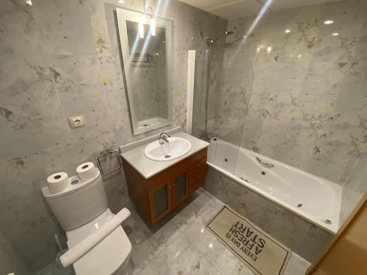 For A Stay Les Ones Salou Buitenkant foto